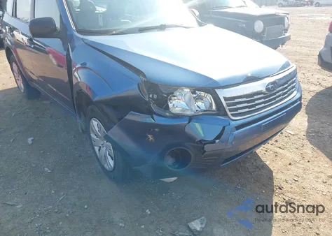 2010 Subaru Forester 2.5X z USA, uszkodzony, nr VIN JF2SH6AC1AH760889